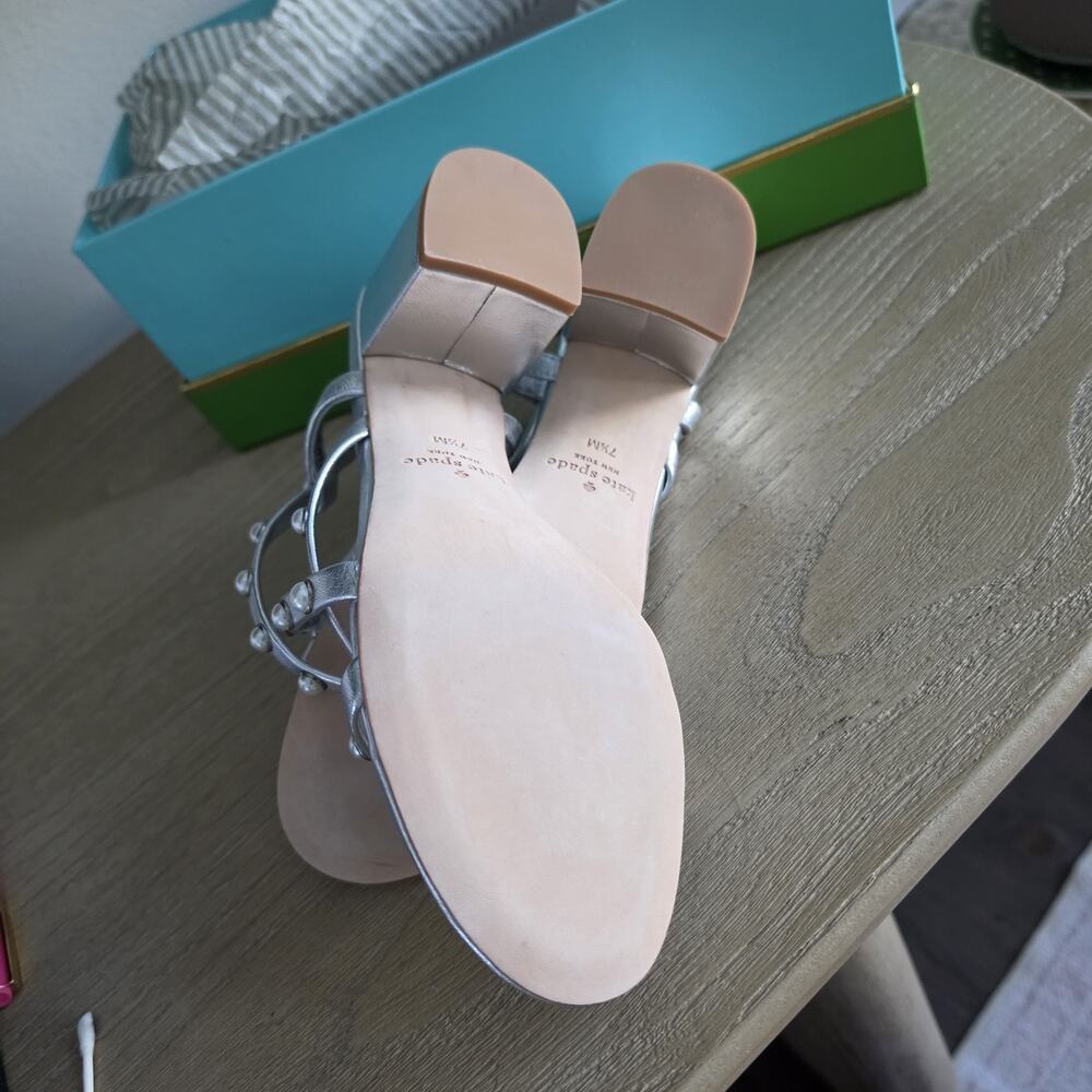 Kate Spade New York Womens Wynne Strappy Sandals Silver Metallic Size 7.5 - Picture 8 of 9